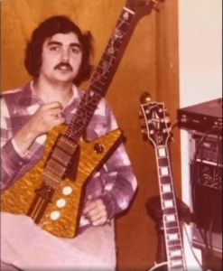 008-guitar-Frank-Margherone