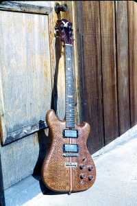 lacewood-front