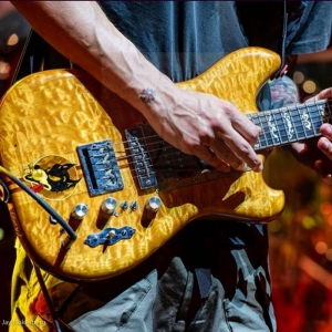 John Mayer playing Jerry Garcia’s Wolf guitar made by Doug Irwin