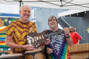 Bill Walton with Doug Irwin's “Wine Country” Guitar
